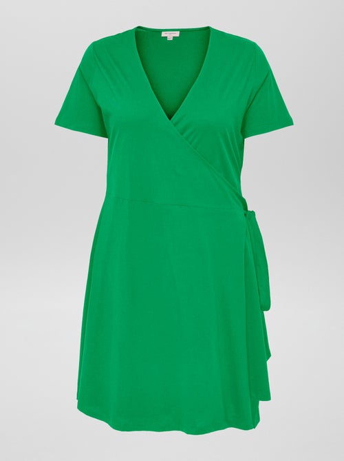 Robe courte portefeuille 'Only Carmakoma' - Kiabi