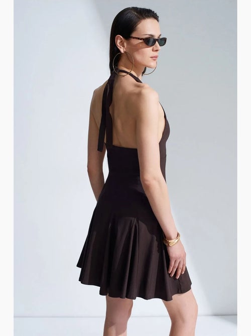 Robe courte skater à col halter dilvin - Kiabi Robe courte skater à col halter dilvin - Kiabi