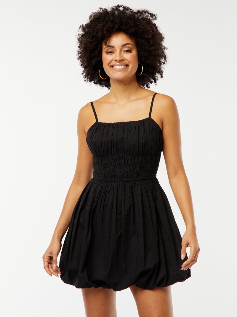 Robe courte smockée noir - Kiabi