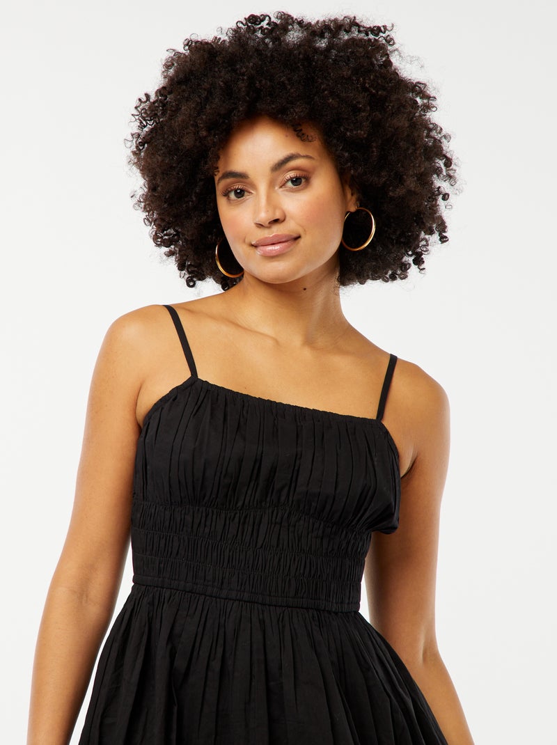 Robe courte smockée noir - Kiabi