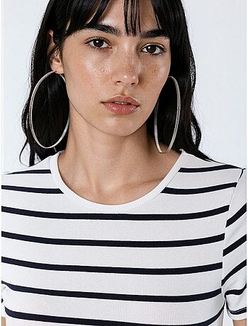 Robe courte t-shirt à rayures à col rond busem