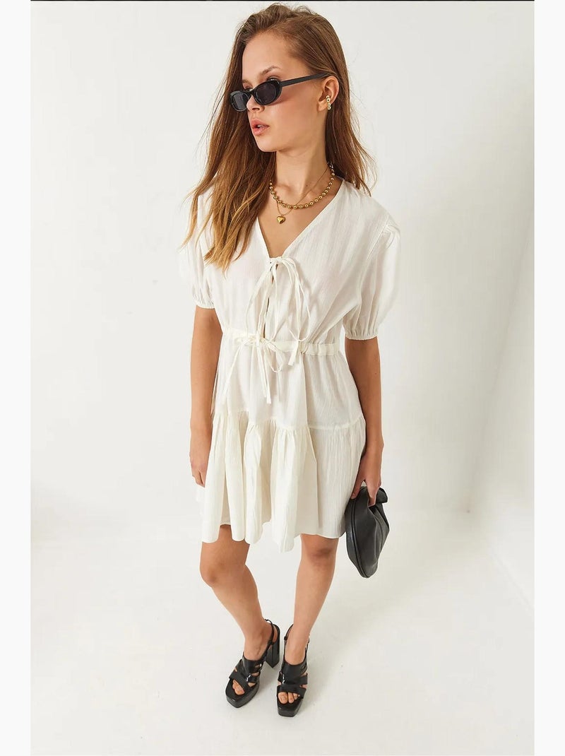 Robe courte tamara à col en v et lien sur le devant lucci Beige argile - Kiabi
