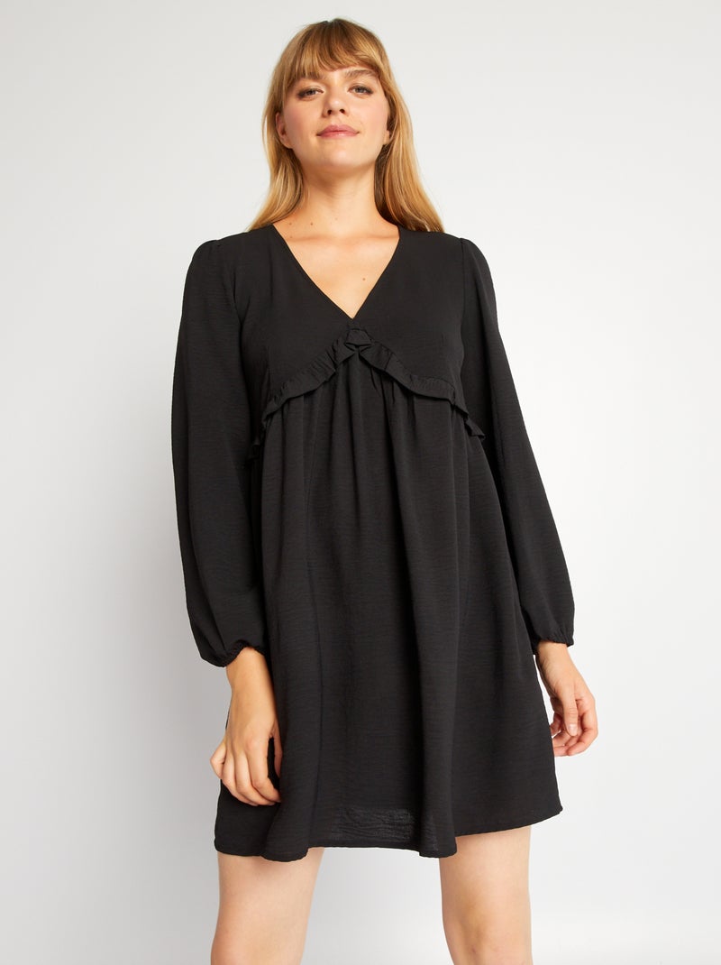 Robe courte texturée avec volant noir - Kiabi