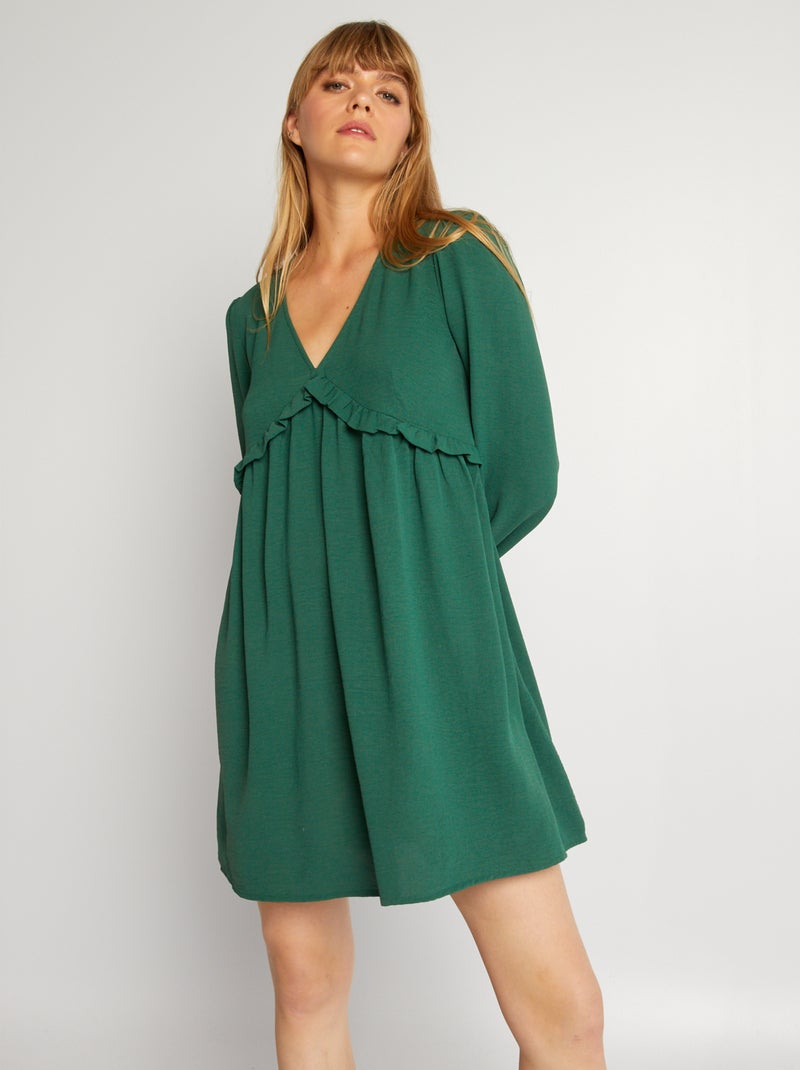 Robe courte texturée avec volant Vert - Kiabi