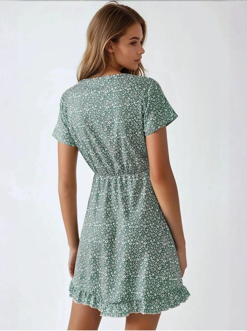 Robe courte trapèze à col v et imprimé floral hiccup - Kiabi Robe courte trapèze à col v et imprimé floral hiccup - Kiabi