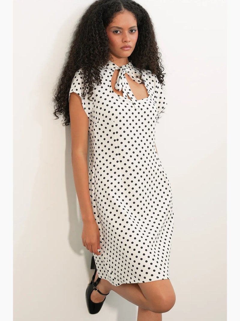 Robe courte trapèze à pois avec nœud bdart Blanc cassé - Kiabi
