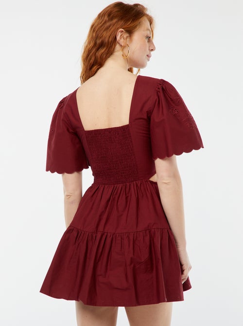 Robe courte unie avec broderies anglaises - Kiabi