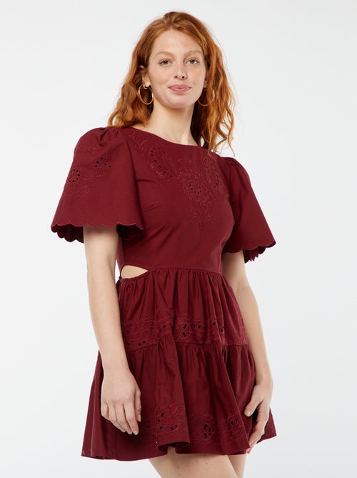 Robe courte unie avec broderies anglaises - Kiabi