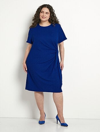 Robe courte unie drapée effet cache-ventre