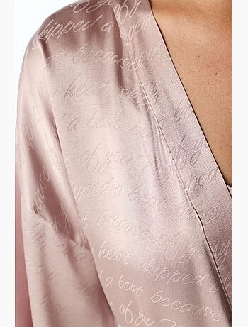 Robe de chambre pastel dreamy en satin à imprimé slogan et manches penti