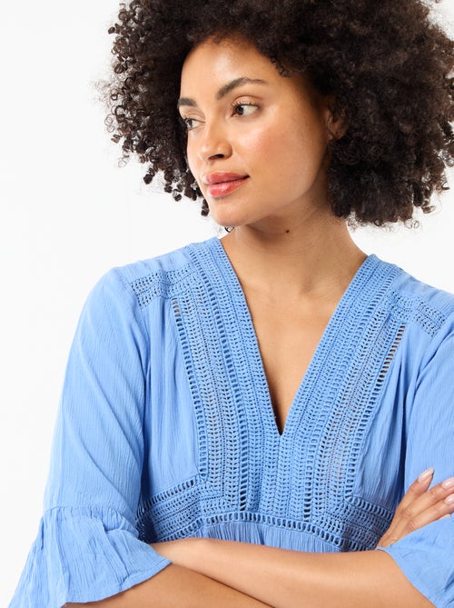 Robe de plage en maille crêpe et macramé - Kiabi