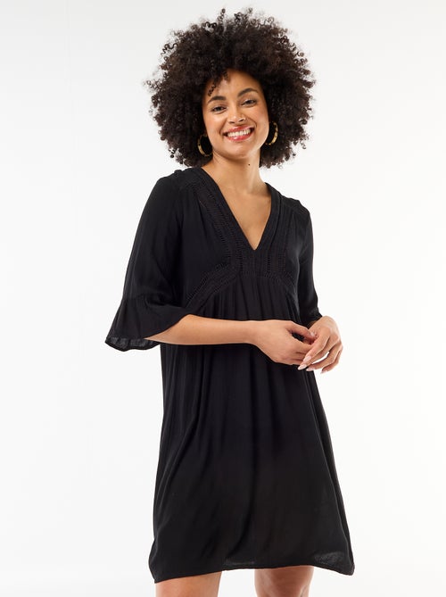 Robe de plage en maille crêpe et macramé - Kiabi