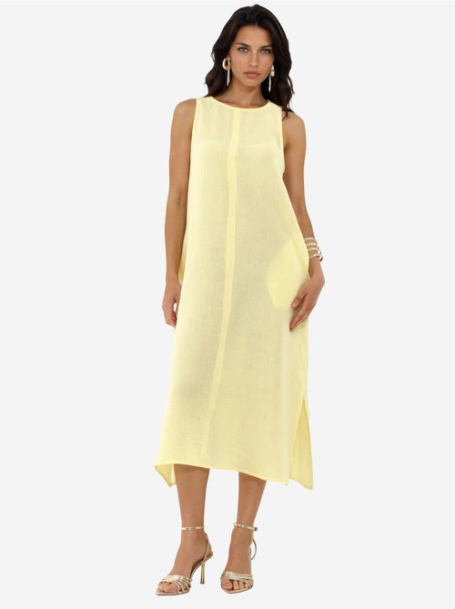 Robe de plage mi-longue en coton texturé avec fente - Kiabi Robe de plage mi-longue en coton texturé avec fente - Kiabi