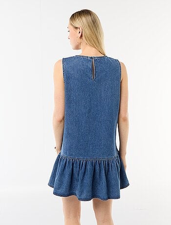 Robe denim sans manches à base volantée