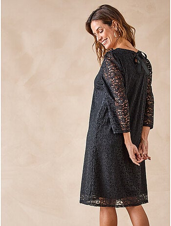 Robe dentelle manches longues