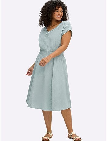 Robe D'été Encolure En V Affinante - Taille Standard - Sheego