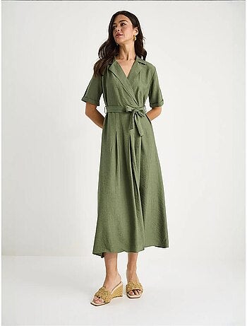 Robe d'été portefeuille à col en v et manches courtes avec ceinture bianco lucci