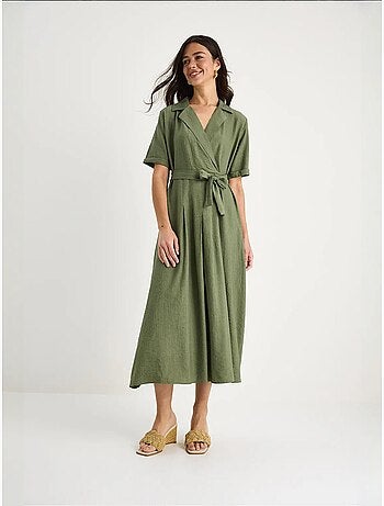 Robe d'été portefeuille à col en v et manches courtes avec ceinture bianco lucci