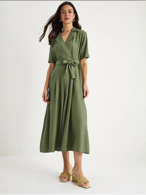 Robe d'été portefeuille à col en v et manches courtes avec ceinture bianco lucci - Kiabi Robe d'été portefeuille à col en v et manches courtes avec ceinture bianco lucci - Kiabi