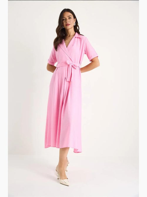 Robe d'été portefeuille à col en v et manches courtes avec ceinture lucci - Kiabi Robe d'été portefeuille à col en v et manches courtes avec ceinture lucci - Kiabi