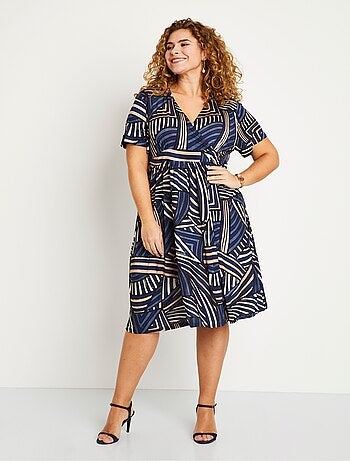 Robe droite courte cache-coeur graphique