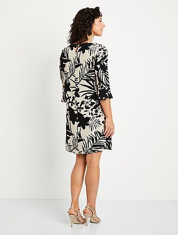 Robe droite courte fleurie fluide