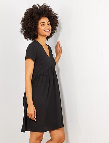 Robe droite fluide découpe empire