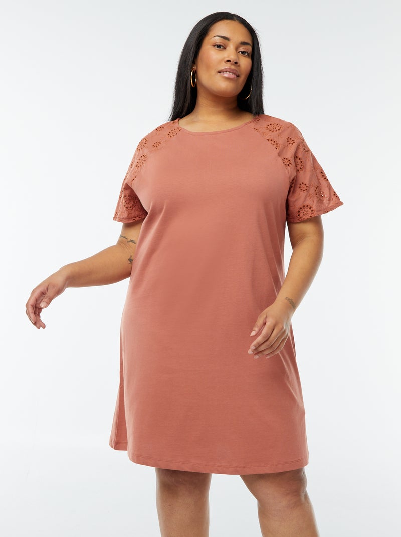 Robe en coton avec broderies Rose - Kiabi