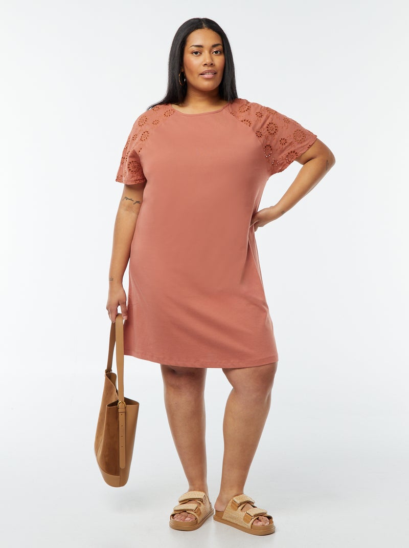 Robe en coton avec broderies Rose - Kiabi
