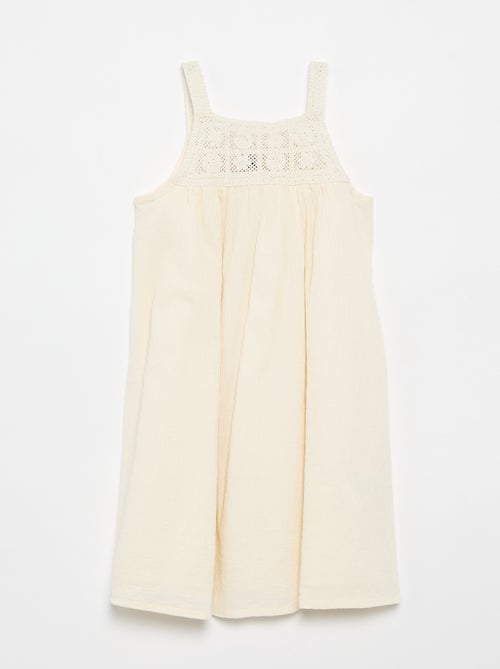 Robe en crochet et matière crêpée - Kiabi Robe en crochet et matière crêpée - Kiabi