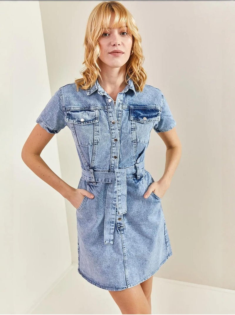 Robe en jean à boutons-pression et ceinture bianco lucci Bleu clair - Kiabi