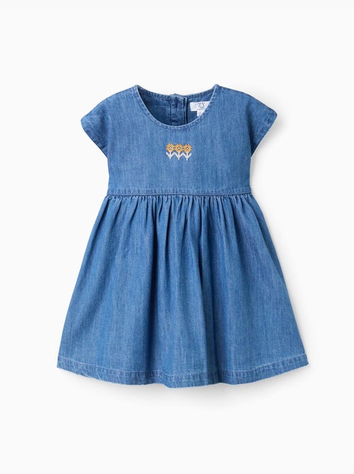 Robe en jean à manches courtes avec fleurs brodées - Kiabi