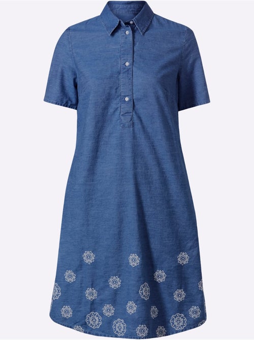 Robe en jean superbe broderie florale - taille standard - helline - Kiabi Robe en jean superbe broderie florale - taille standard - helline - Kiabi