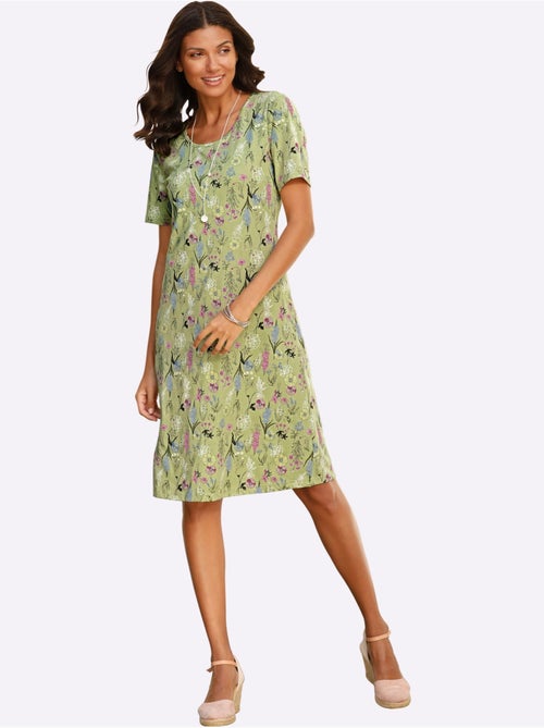Robe en jersey à motif floral avec encolure ronde et manches courtes - Taille standard - Moda Vilona - Kiabi Robe en jersey à motif floral avec encolure ronde et manches courtes - Taille standard - Moda Vilona - Kiabi