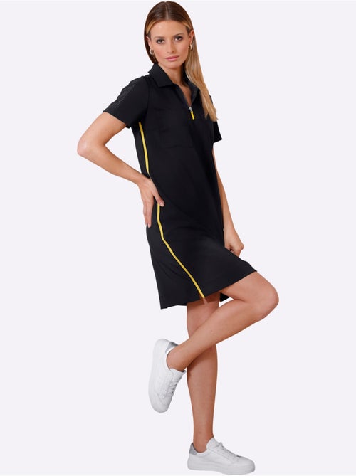 Robe En Jersey Bandes Latérales Contrastées - Taille Standard - Helline - Kiabi Robe En Jersey Bandes Latérales Contrastées - Taille Standard - Helline - Kiabi