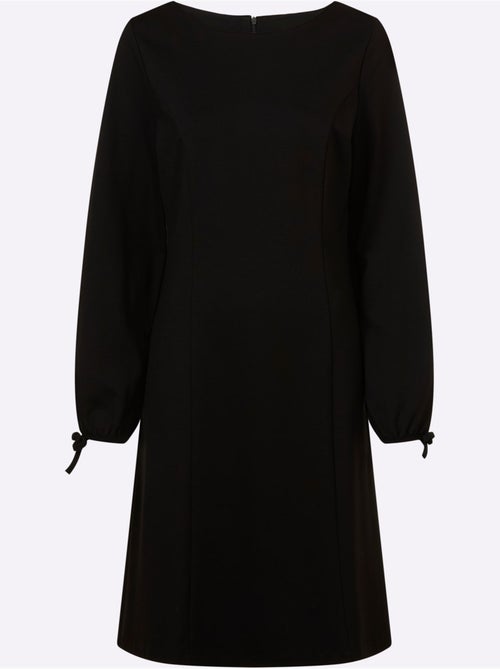 Robe En Jersey Coutures Princesse Structurantes - Taille Standard - Helline - Kiabi Robe En Jersey Coutures Princesse Structurantes - Taille Standard - Helline - Kiabi