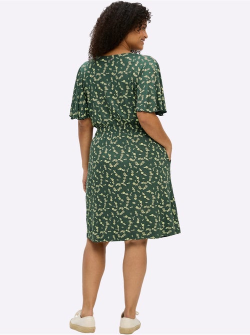 Robe En Jersey Encolure En V Affinante - Taille Standard - Sheego - Kiabi Robe En Jersey Encolure En V Affinante - Taille Standard - Sheego - Kiabi