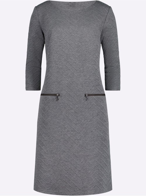 Robe en jersey jacquard à manches trois quarts et col rond - Taille standard - Moda Vilona - Kiabi Robe en jersey jacquard à manches trois quarts et col rond - Taille standard - Moda Vilona - Kiabi