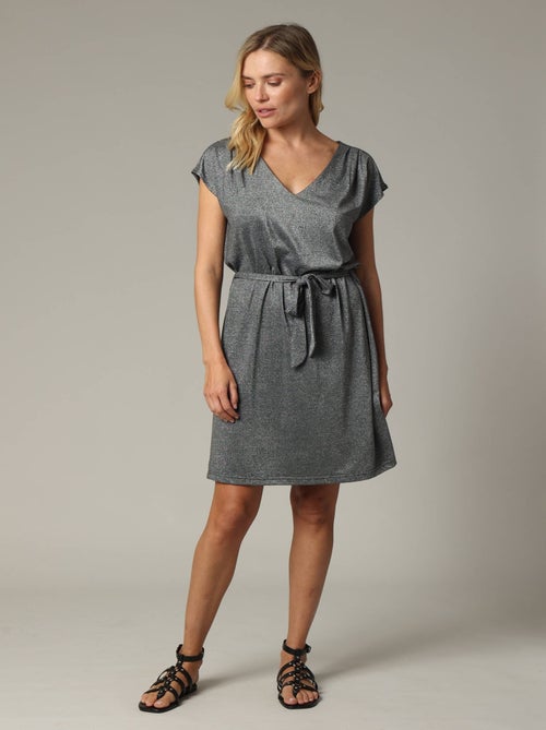 Robe en jersey lurex avec ceinture à nouer 'deeluxe' - Kiabi Robe en jersey lurex avec ceinture à nouer 'deeluxe' - Kiabi