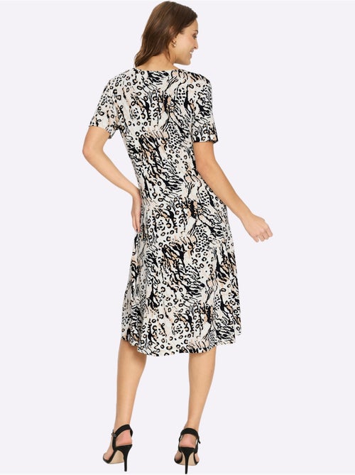 Robe En Jersey Motif Animal Tendance - Taille Standard - Witt - Kiabi Robe En Jersey Motif Animal Tendance - Taille Standard - Witt - Kiabi