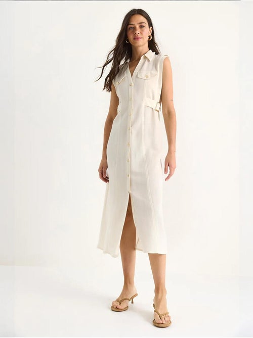 Robe en lin avec boutons dorés et détails à la taille lucci - Kiabi Robe en lin avec boutons dorés et détails à la taille lucci - Kiabi