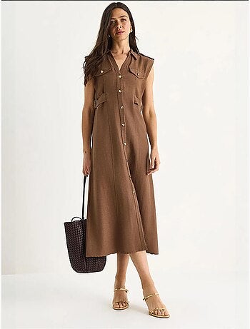Robe en lin avec boutons dorés et détails à la taille lucci