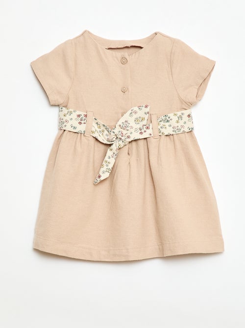 Robe en lin mélangé avec ceinture - Kiabi Robe en lin mélangé avec ceinture - Kiabi