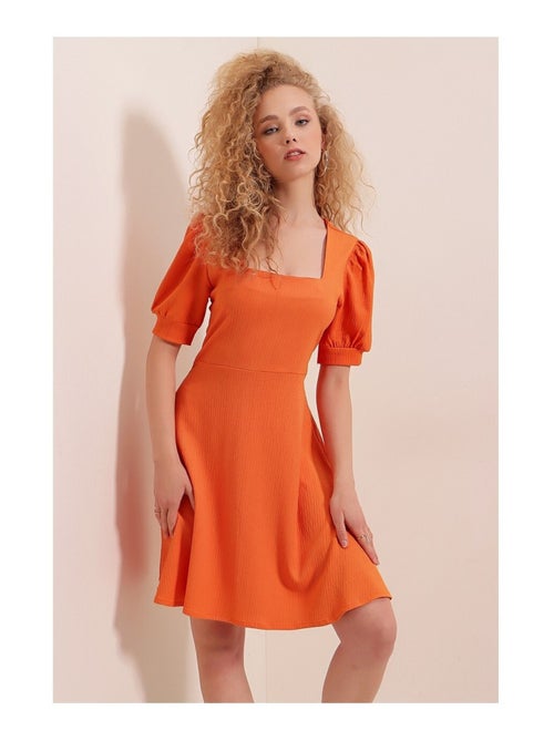 Robe en Maille à encolure Carré - Kiabi