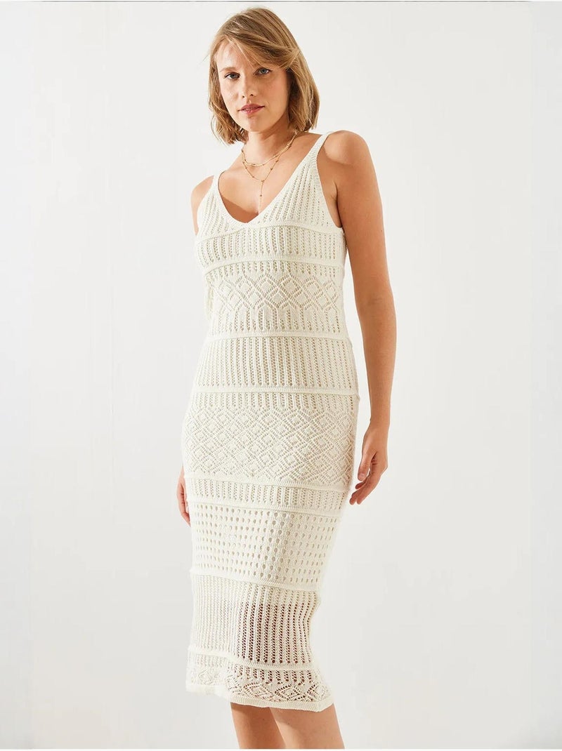 Robe en maille ajourée doublée à fines bretelles bianco lucci Beige argile - Kiabi