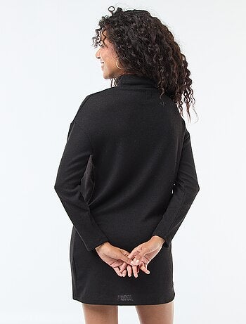 Robe en maille avec col montant