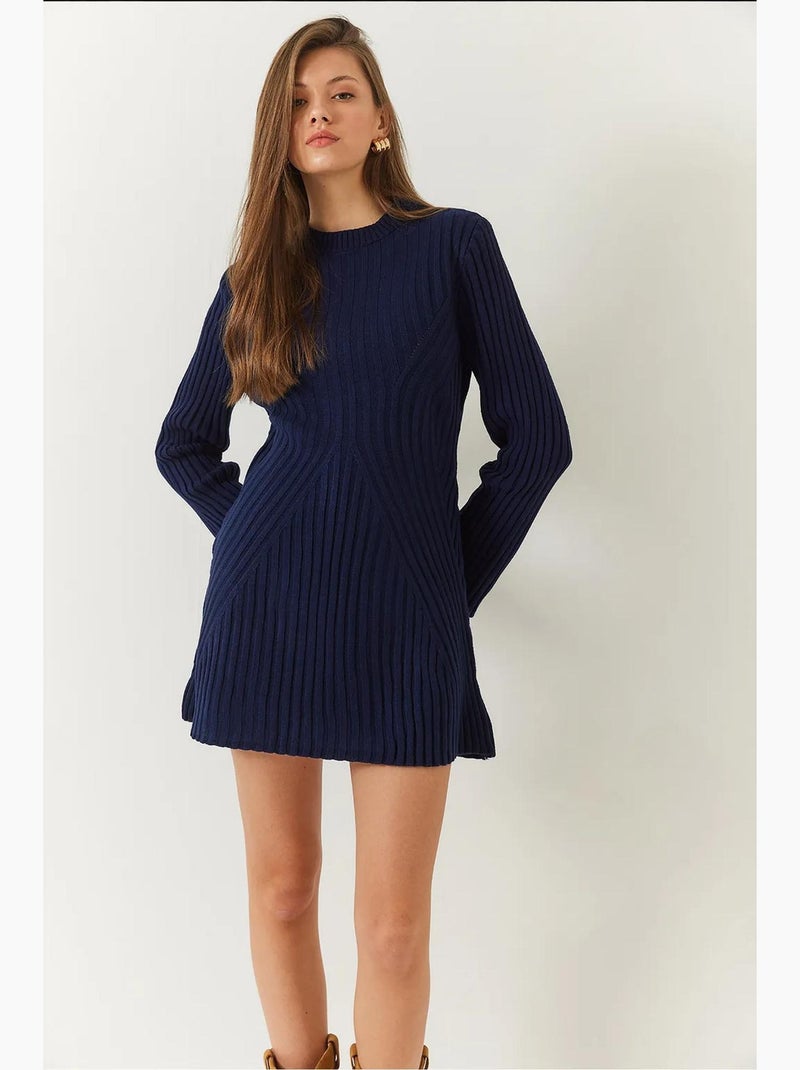 Robe en maille côtelée à col ras du cou lucci Bleu marine - Kiabi
