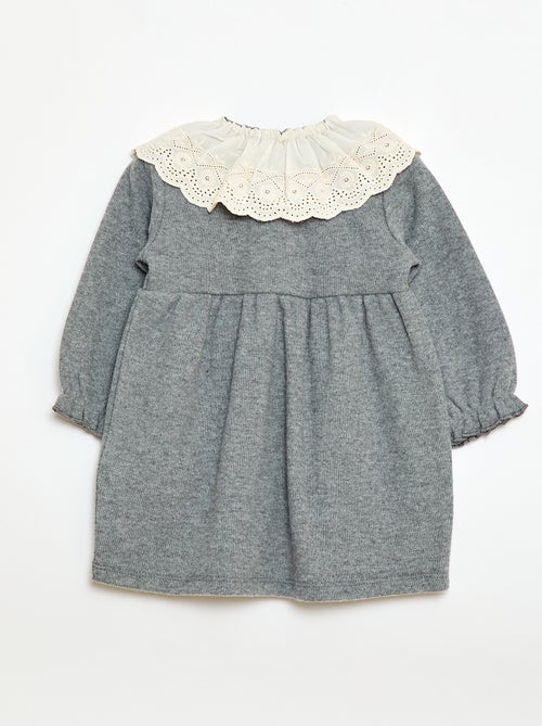 Robe en maille doudou avec col fantaisie - Kiabi Robe en maille doudou avec col fantaisie - Kiabi