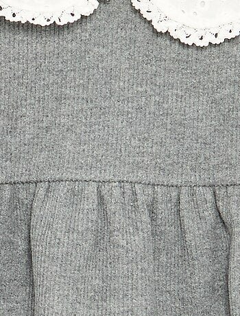 Robe en maille et à manches longues