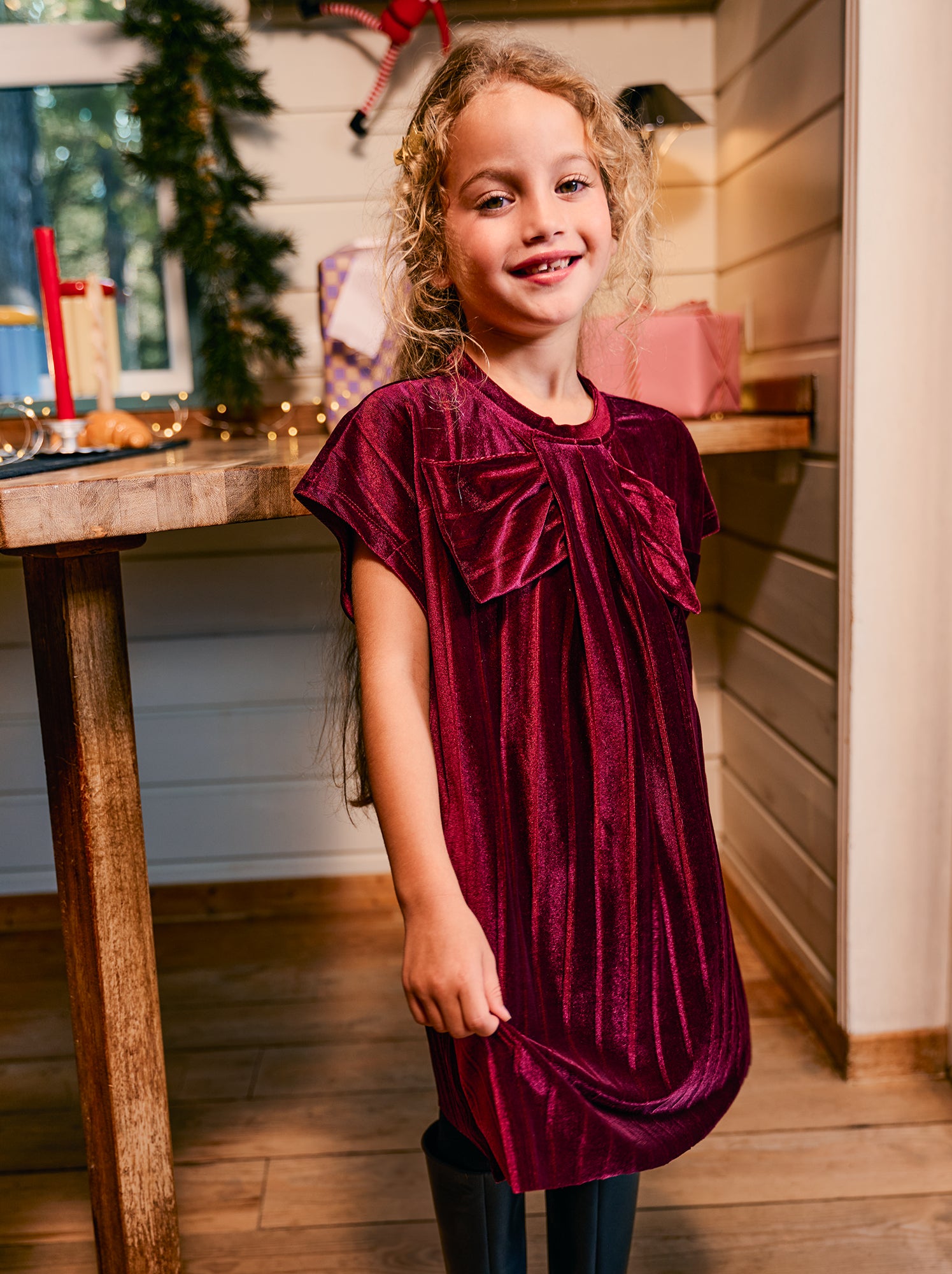 Robe en maille velvet avec gros nœud